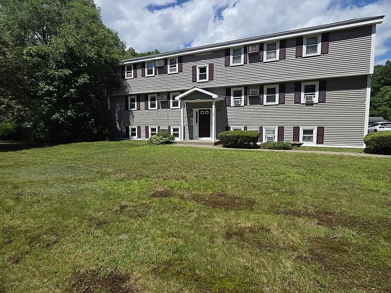 89 E Temple St #3 — Photo 1