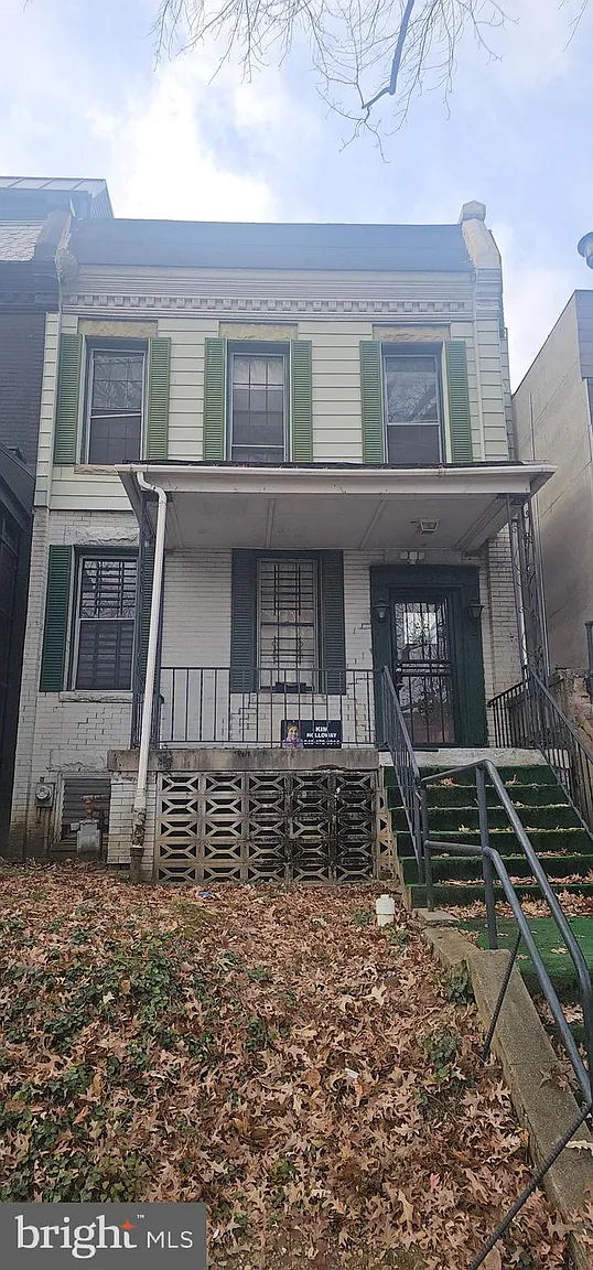 2536 11th St NW photo 1