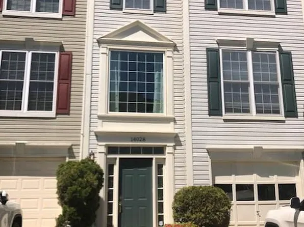 14028 Madrigal Dr, Woodbridge, VA 22193