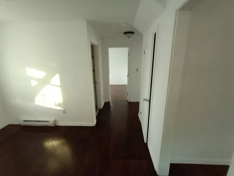 840 Orville Ave — Photo 4