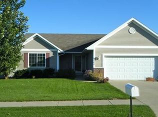 5400 Prairie Ridge Ave, Marion, IA 52302