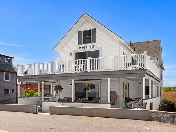 4th image of 403 Webhannet Drive