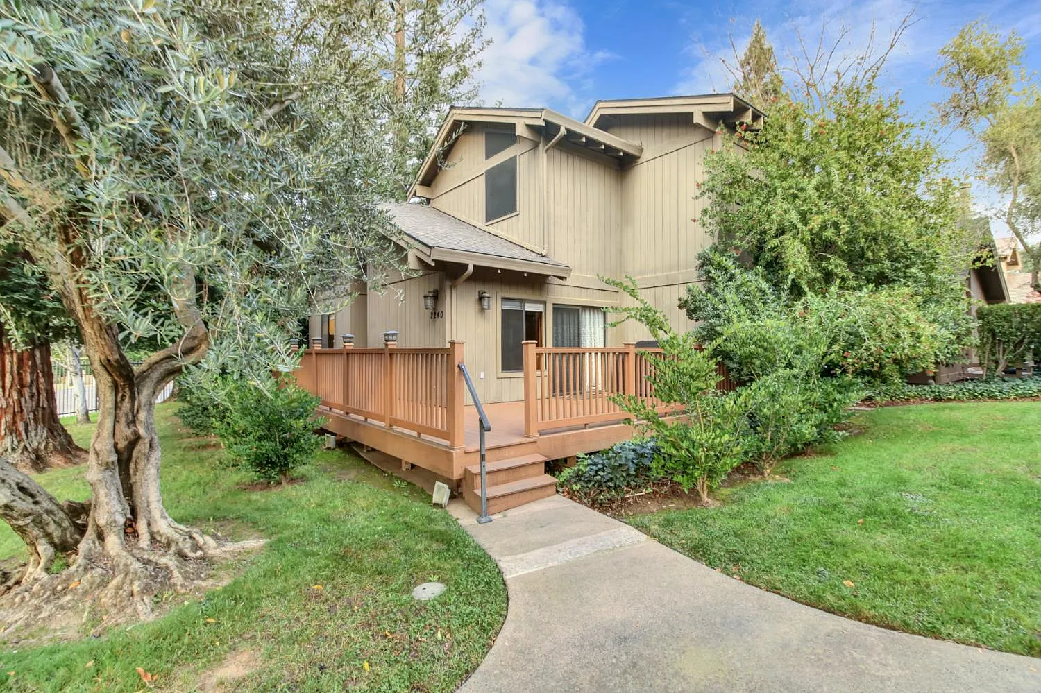 2240 Boyer Dr photo 1