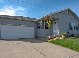 371 Rainier Rd, Valparaiso, IN 46385