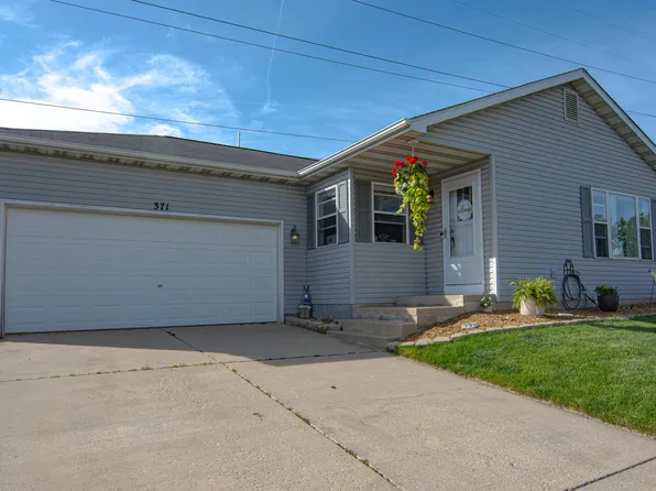 371 Rainier Rd, Valparaiso, IN 46385