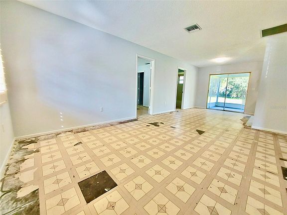 2nd image of 296 Elida St