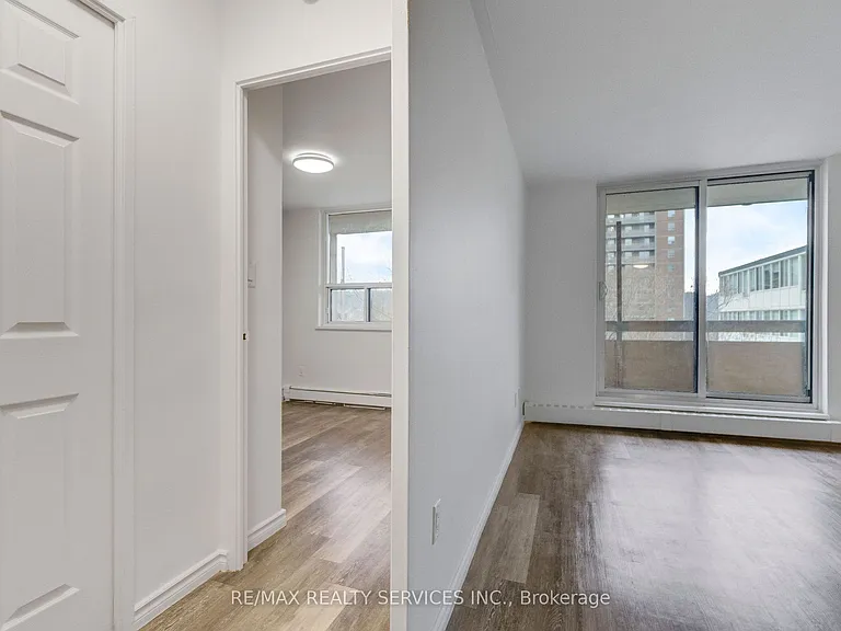 223 Jackson St W #1009 — Photo 15