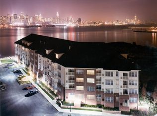 28 Ave At Port Imperial APT 302, West New York, NJ 07093