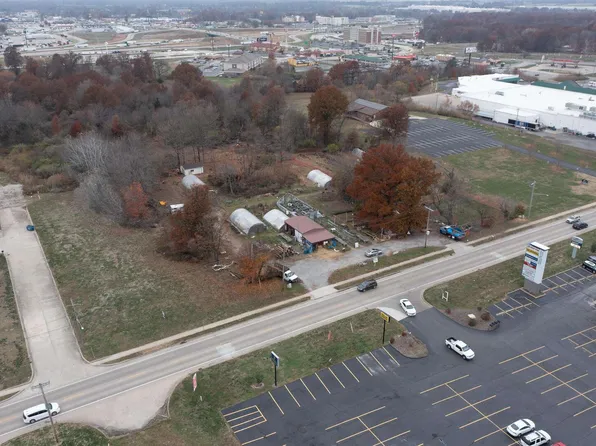 605 S 42nd St, Mount Vernon, IL 62864