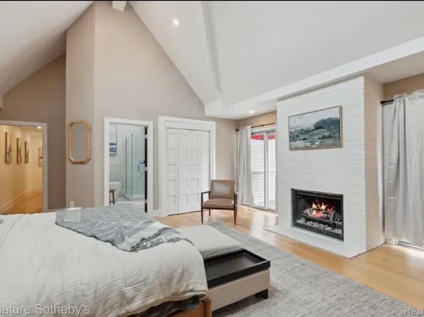 372 W Brown St Unit 3-1, Birmingham, MI 48009