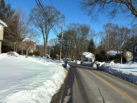5th image of 200 Diamond Hill Rd