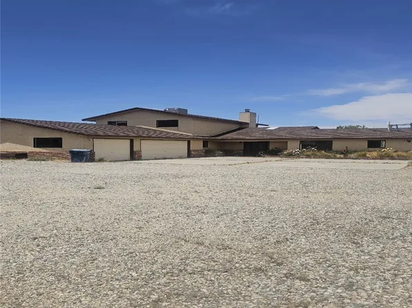 2910 Silver Ridge Dr, Pinon Hills, CA 92372