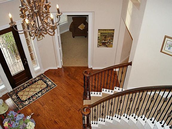 3rd image of 312 Grand Creek Dr