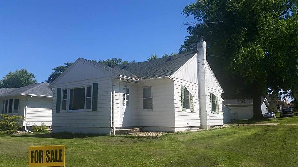 1st image of 300 1st St E