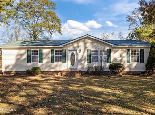 1853 Manning Rd, Greenville, NC 27858