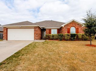 1302 Beacon Hill Dr, Midlothian, TX 76065