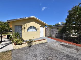 301 Kingsbridge St, Boca Raton, FL 33487