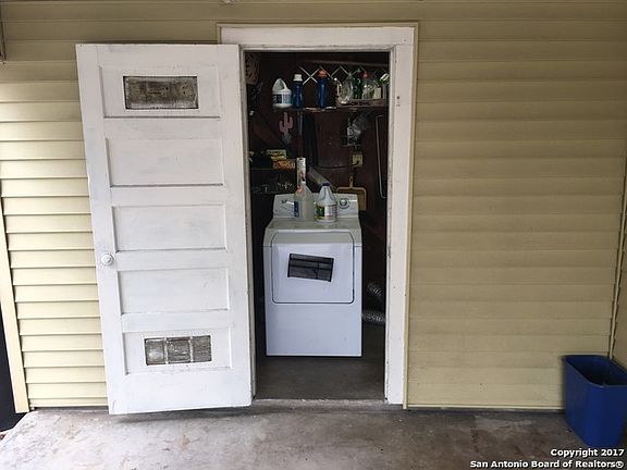 4th image of 203 Sublett Dr