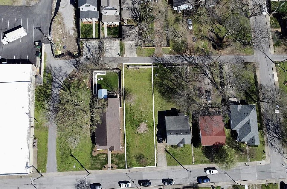 1st image of 1014 Warren St