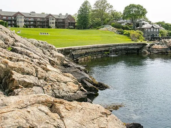 111 Harrison Ave APT B10, Newport, RI 02840