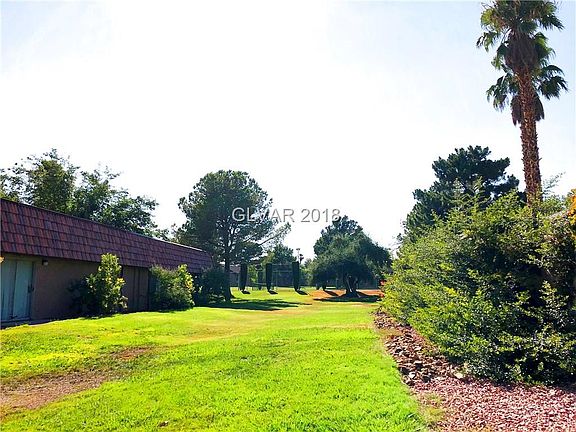 3rd image of 6437 Ironbark Ln