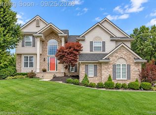42640 Winding Pond Trl, Belleville, MI 48111