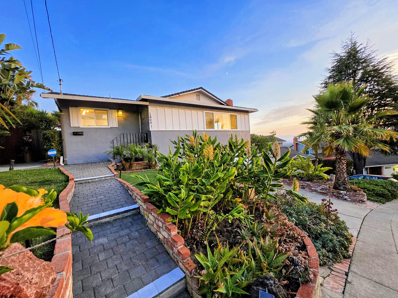 4 bed, 2000 sqft, $5,800 — Photo 4