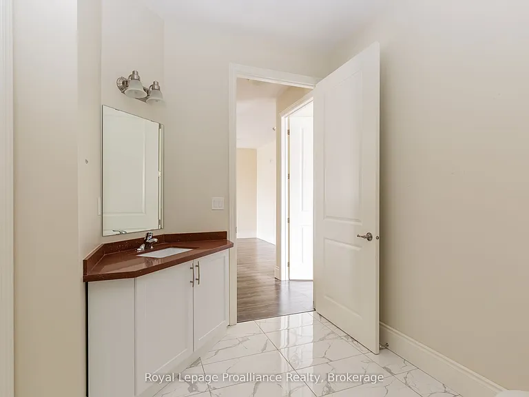 863 Abbey Ln #206 — Photo 11