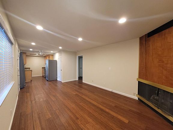 3rd image of 1584 Mendenhall Dr APT 2
