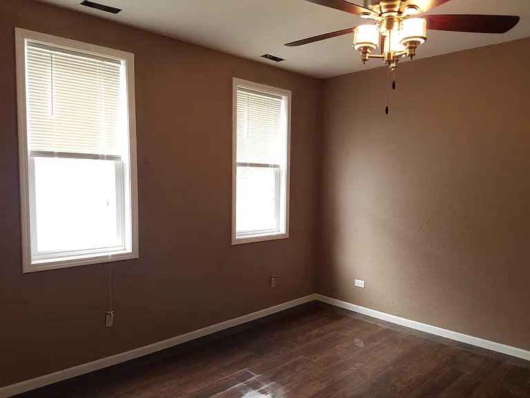 4848 S Honore St #2R — Photo 15