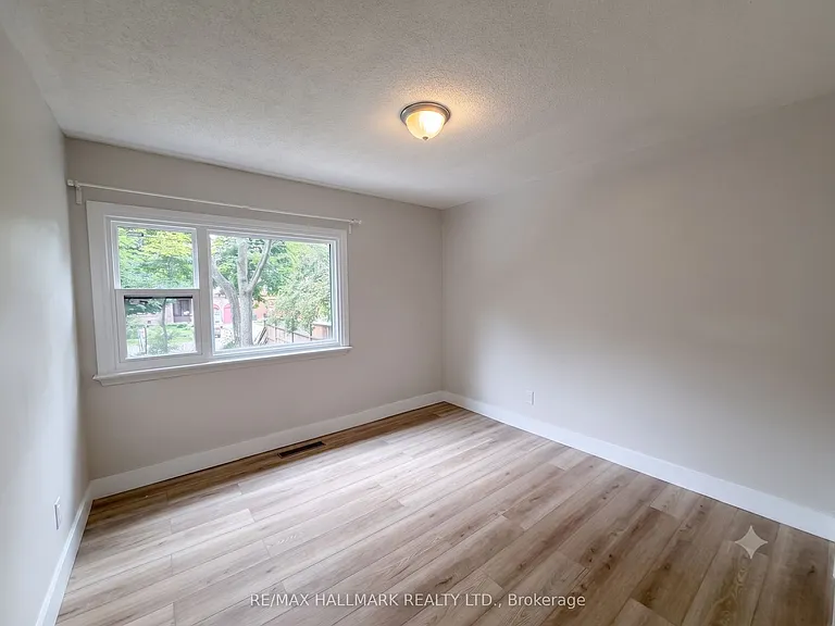 159 Richmond St #2 — Photo 10