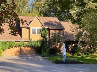 91 Pinecrest Rd, Litchfield, NH 03052
