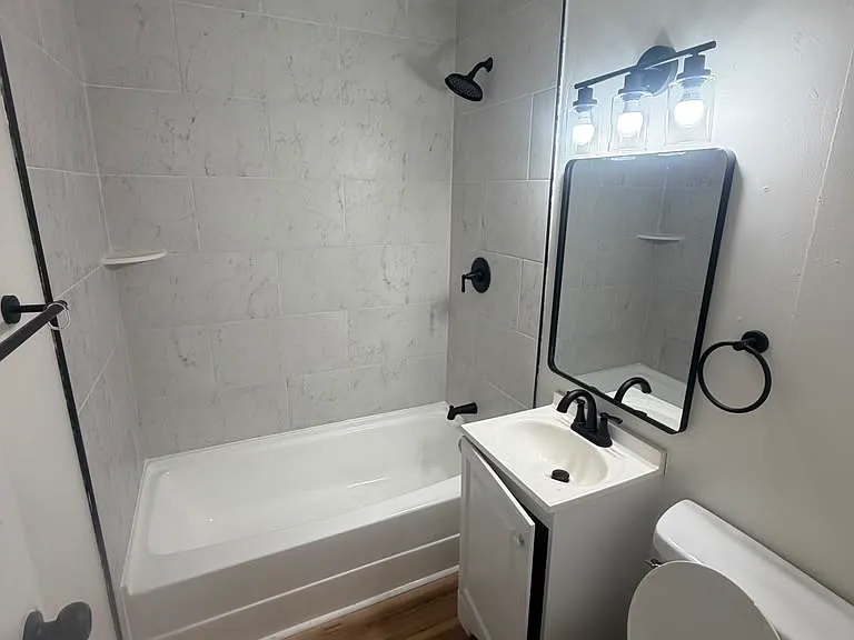 3932 Bennett Dr — Photo 8