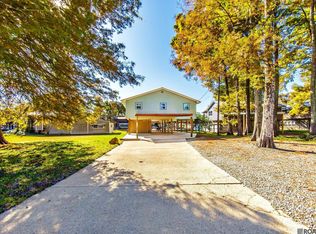 31734 Shelton Dr, Springfield, LA 70462