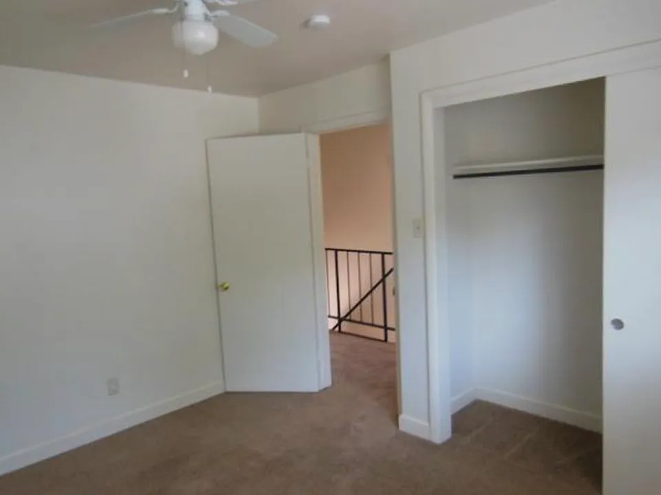 1812 Canyon Blvd #3B