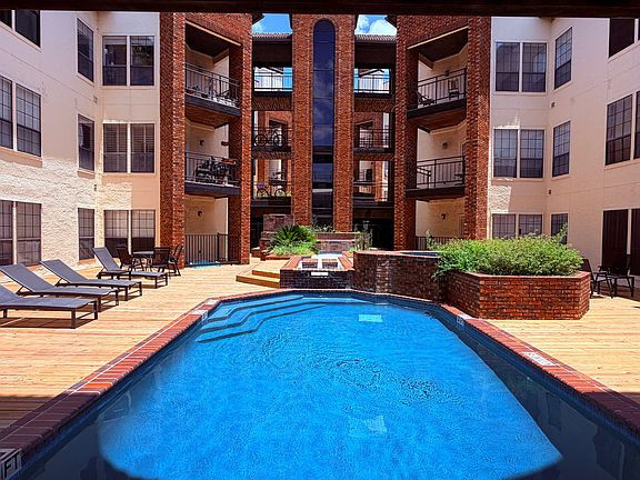 3rd image of 3001 Cedar St APT 114