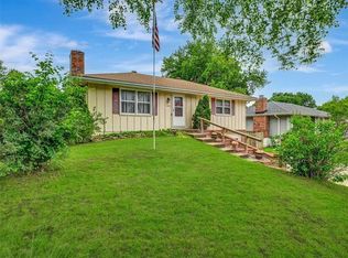 610 Morgan St, Lansing, KS 66043