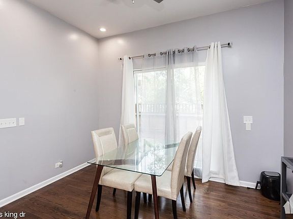 2nd image of 4412 S King Dr #1018