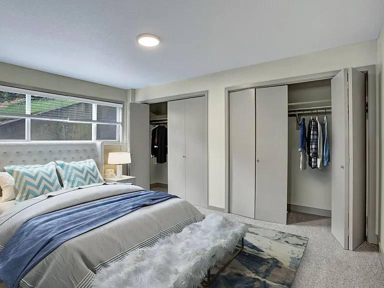 The Carillon Apartments — Photo 13