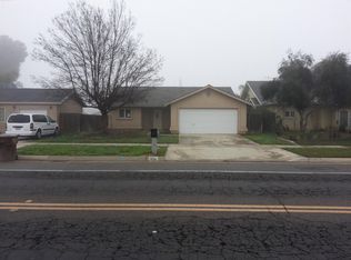 438 N East St, Tulare, CA 93274