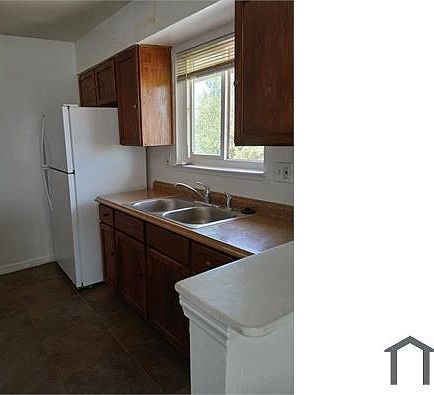 3rd image of 20 Gold Bar Ct APT D
