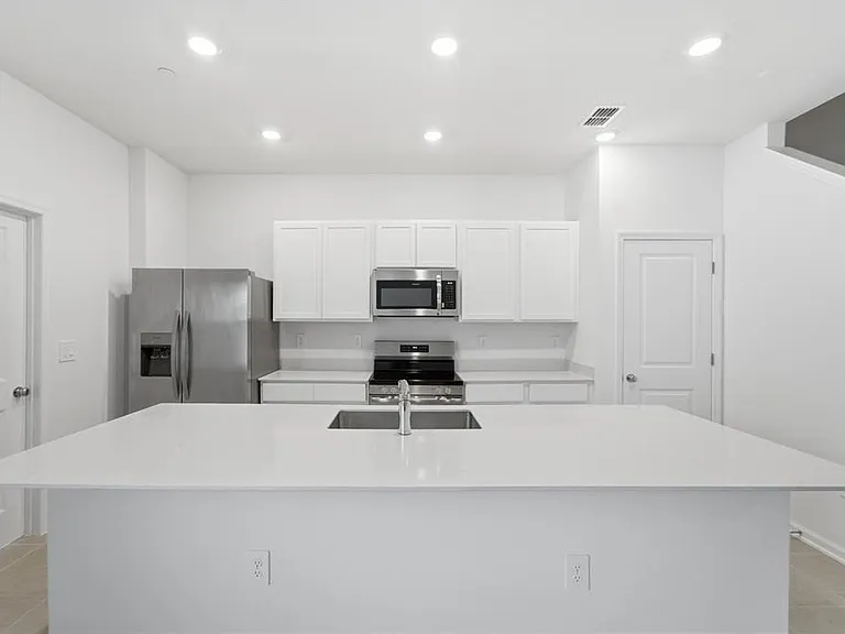 2140 Rider Rain Ln — Photo 9