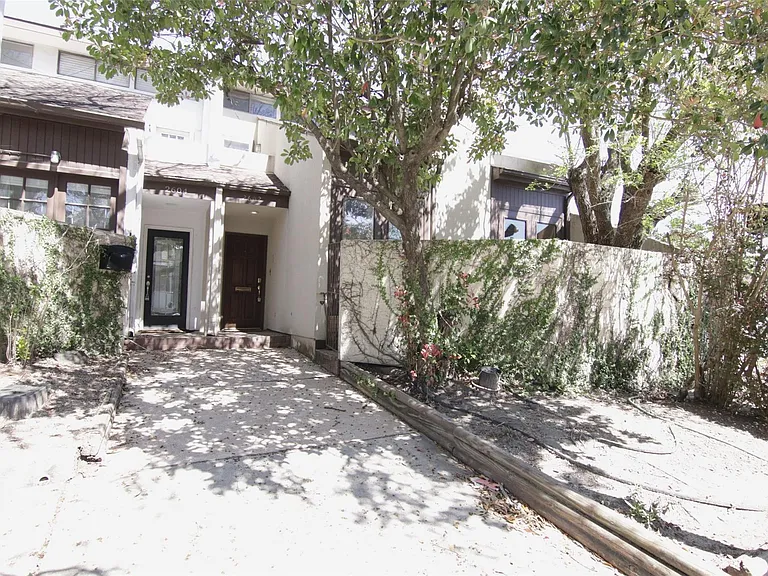 2602 Rice Blvd — Photo 1