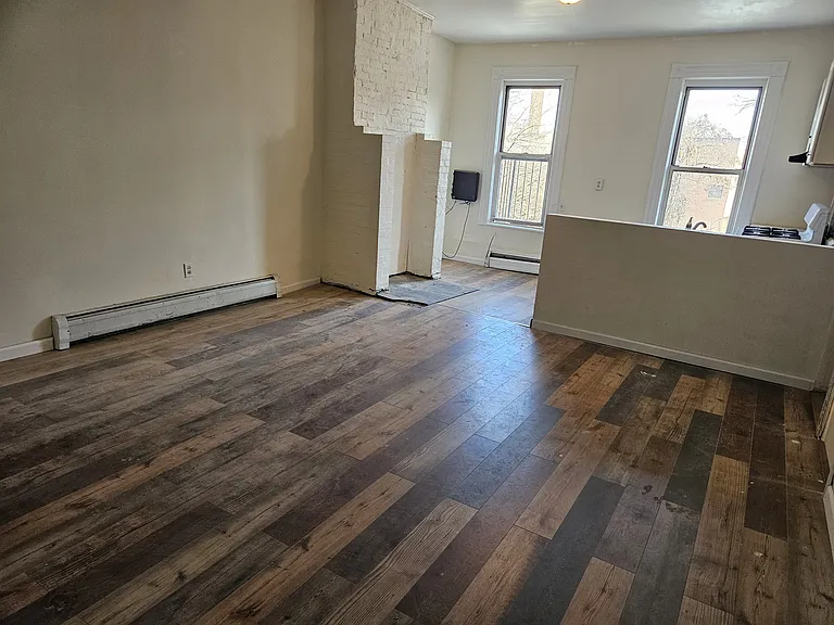 126 Monticello Ave #2 — Photo 3