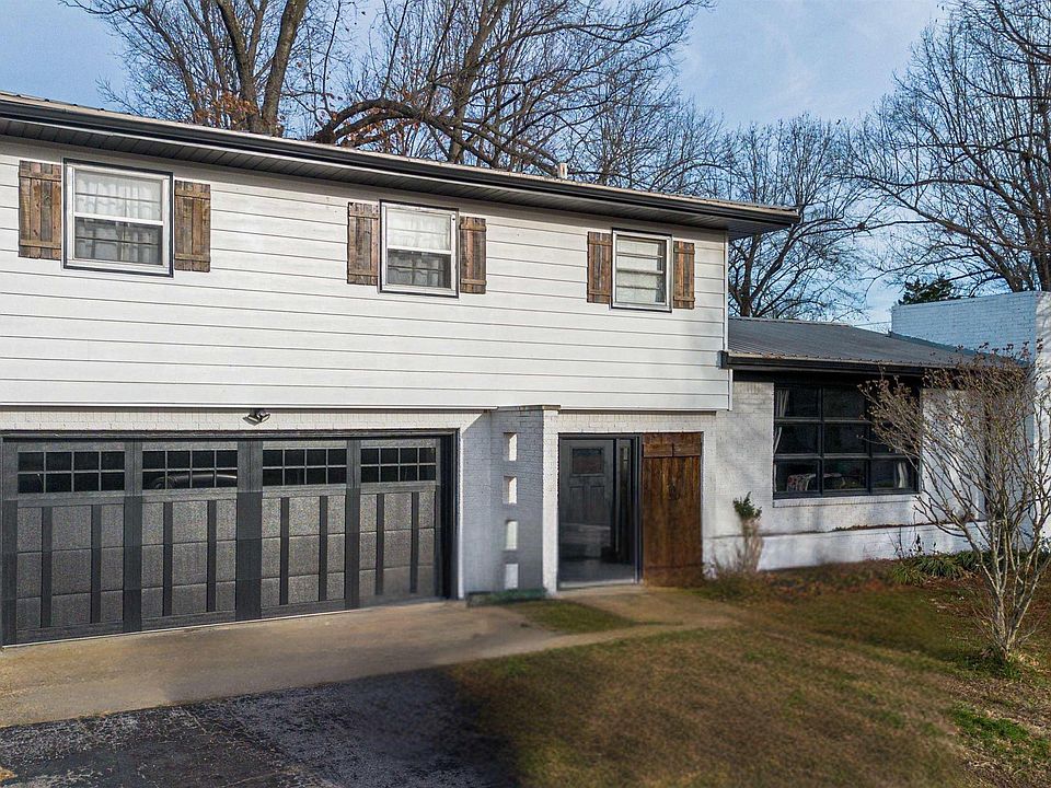 1st image of 2431 Trimble St