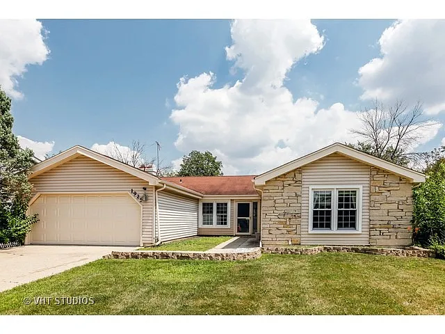 1925 Aspen Ln photo 1