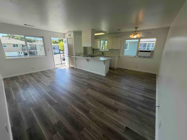 1368 Branham Ln Unit 4, San Jose, CA 95118