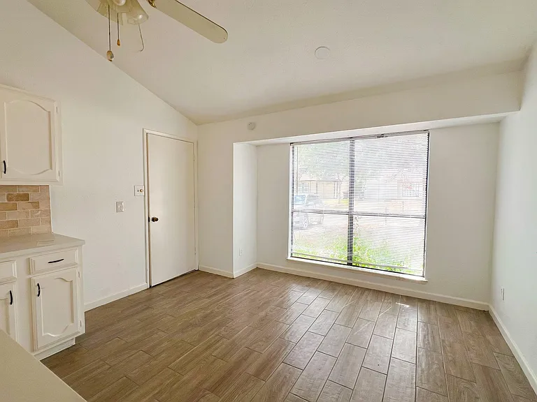 24126 Jumping Jay Ln — Photo 9