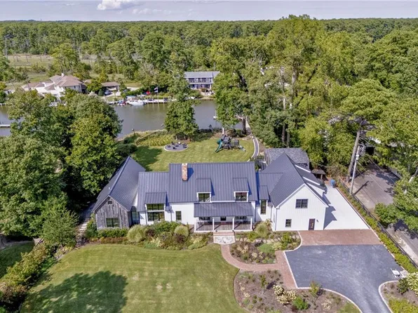 1448 E Bay Shore Dr, Virginia Beach, VA 23451