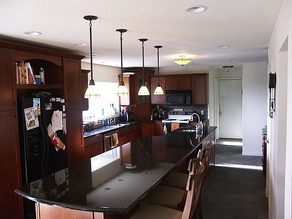 4th image of 3367 Panorama Ln
